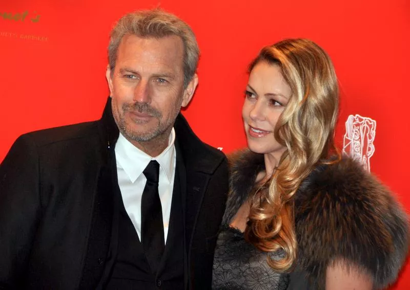 Kevin Costner a jeho manželka Christine Baumgartnerová